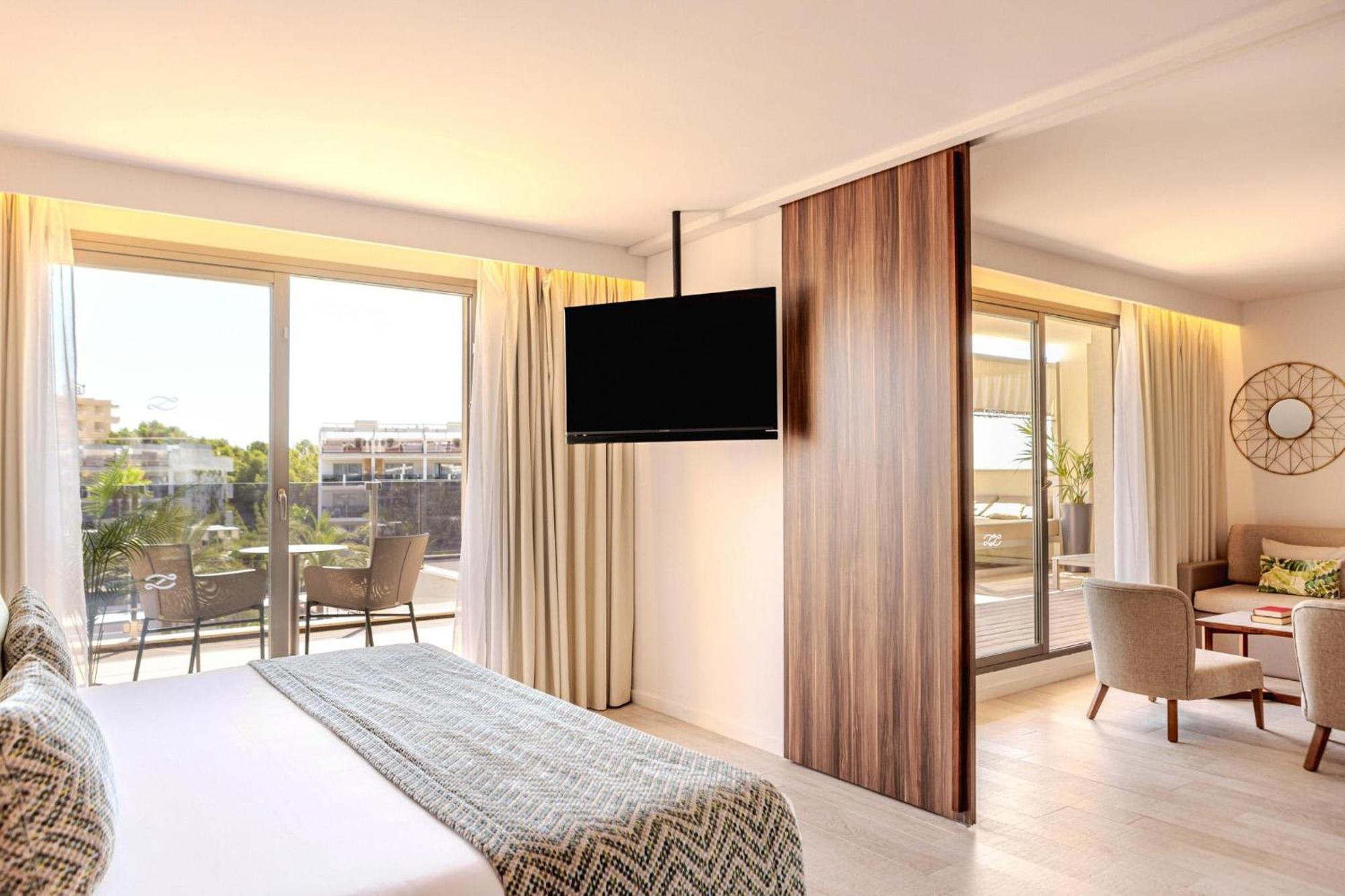 Zafiro Palace Palmanova Екстериор снимка