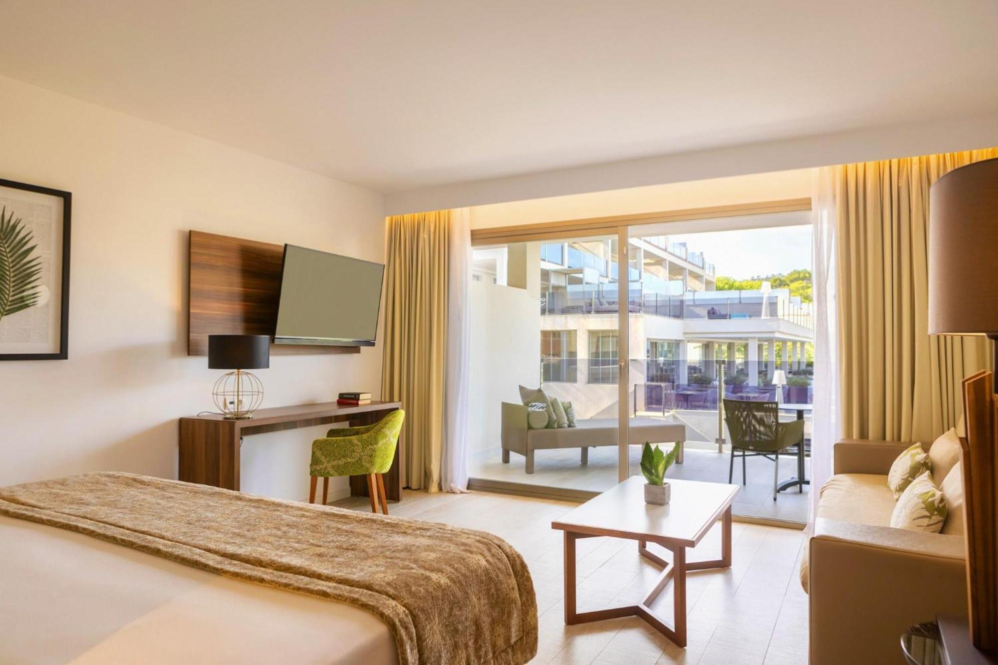 Zafiro Palace Palmanova Екстериор снимка